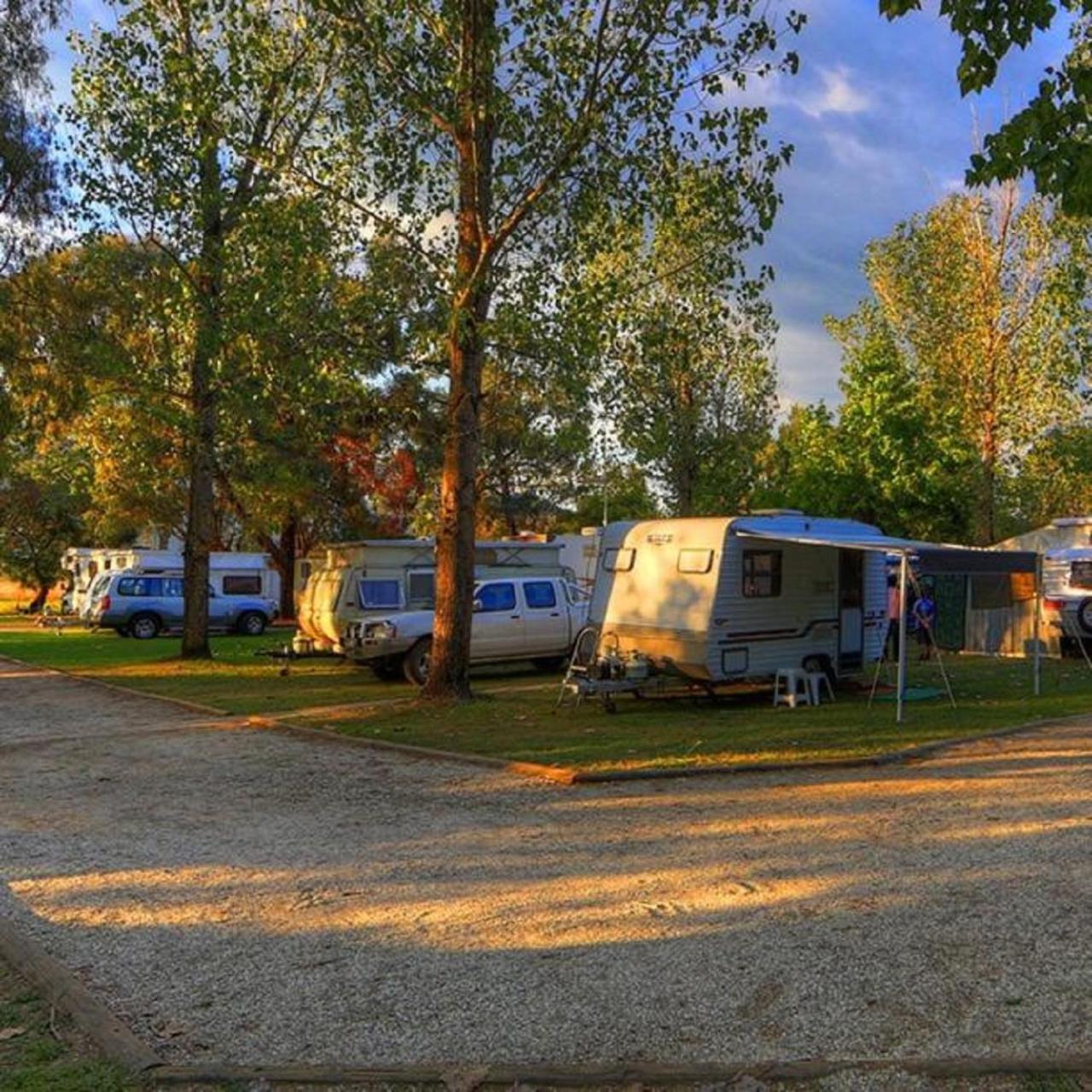 Corryong Caravan Park Formally Mt Mittamatite Caravan Park Exterior photo