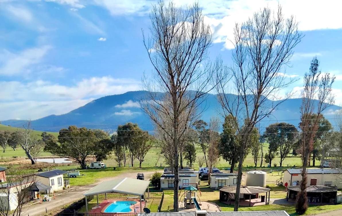 Corryong Caravan Park Formally Mt Mittamatite Caravan Park Exterior photo